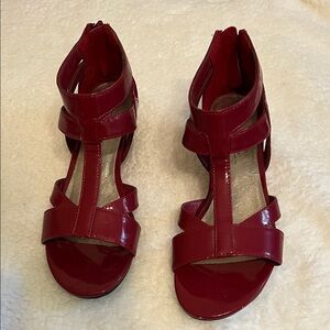 Solanz Elegant Red Women's Strappy Sandals Size 7
